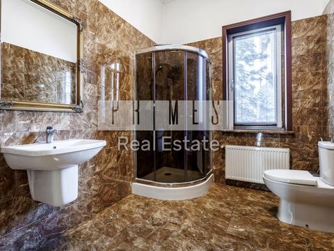 будинок за адресою Сонячна вул.