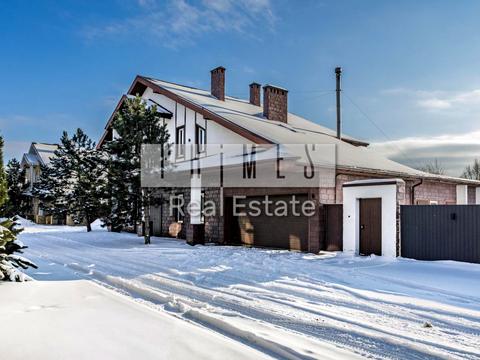 будинок за адресою Сонячна вул.