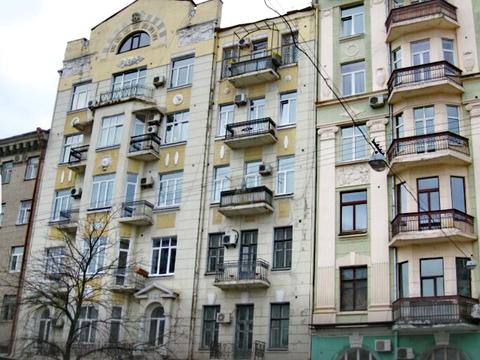 коммерческая по адресу Антоновича ул. (Горького), 10-А