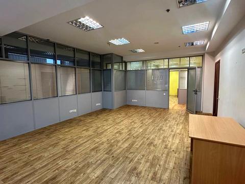 комерційна за адресою Антон, 172