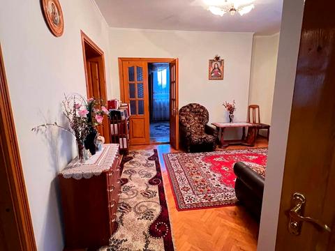 дом по адресу Василя Стуса ул.