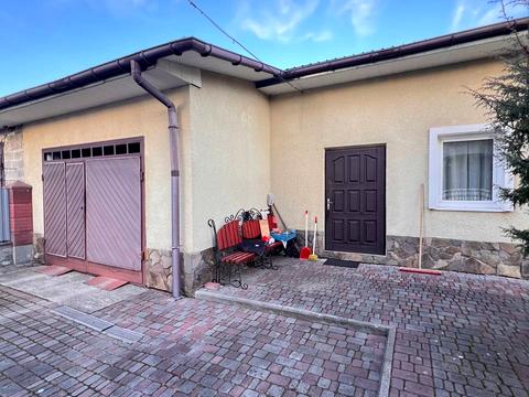 дом по адресу Василя Стуса ул.