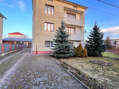 дом по адресу Василя Стуса ул.