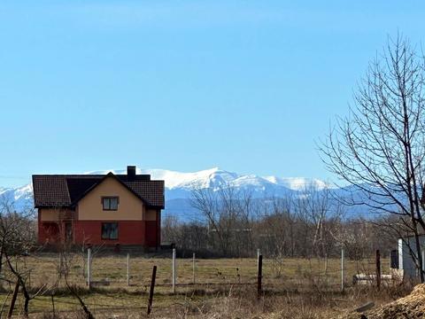 участок по адресу Чорновола