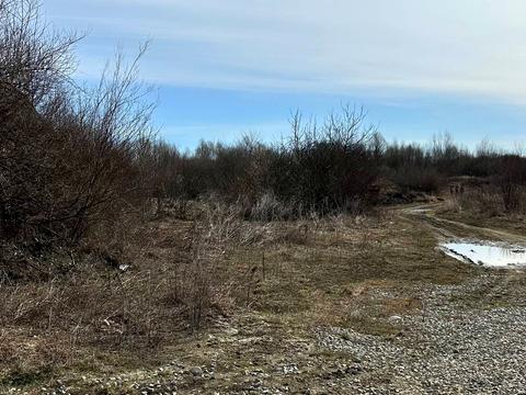 участок по адресу Чорновола