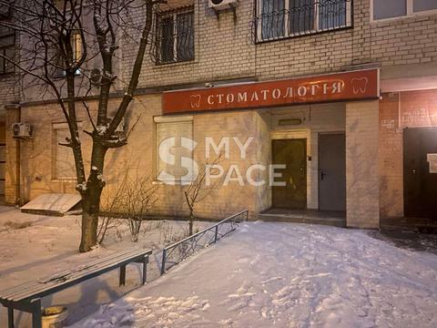 комерційна за адресою Василя Верховинця вул., 10