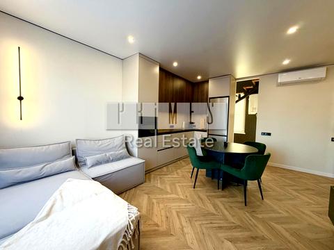 квартира за адресою Абрикосова вул., 4