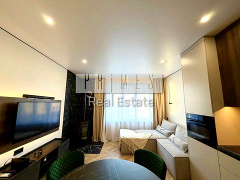 квартира за адресою Абрикосова вул., 4