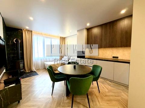 квартира за адресою Абрикосова вул., 4