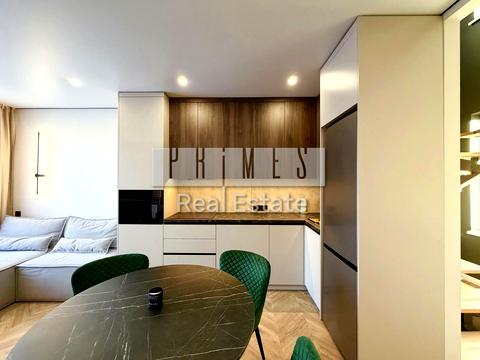 квартира за адресою Абрикосова вул., 4