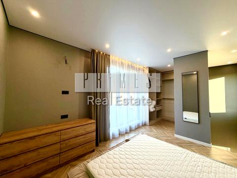 квартира за адресою Абрикосова вул., 4