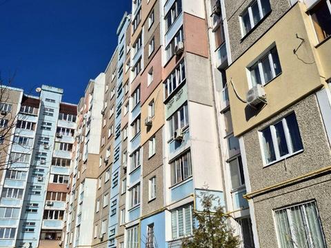 квартира за адресою Рятувальників вул., 35