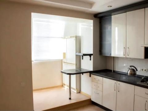 квартира за адресою Захисників України вул. (1-го Травня), 8а