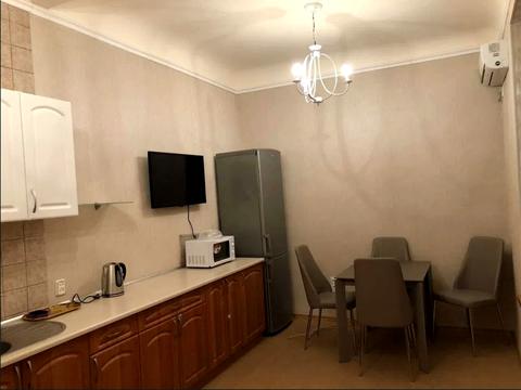 квартира за адресою Павлівський майдан пл. (Рози Люксембург майдан), 8