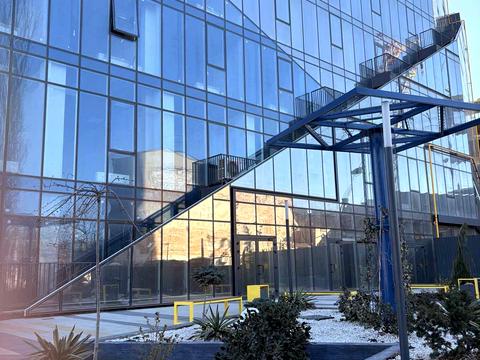 коммерческая по адресу Приморская ул., 47