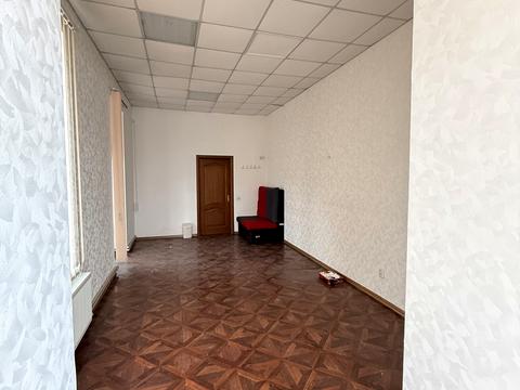 комерційна за адресою В'ячеслава Чорновола вул., 41