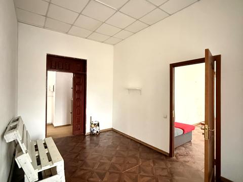 комерційна за адресою В'ячеслава Чорновола вул., 41