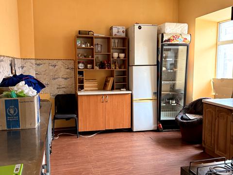 комерційна за адресою В'ячеслава Чорновола вул., 41