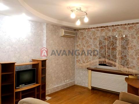 квартира за адресою Київ, Генерала Генадія Воробйова вул. (Курська), 13-В