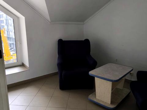 комерційна за адресою Тичини вул., 4