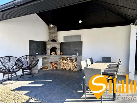 будинок за адресою 49-та Садова вул.