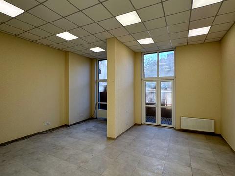 комерційна за адресою Валерія Лобановського просп., 144