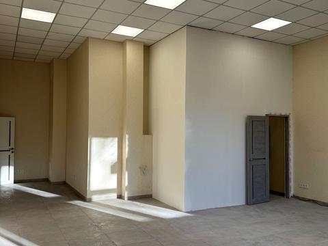 комерційна за адресою Валерія Лобановського просп., 144