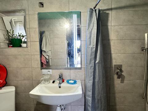 будинок за адресою Азовсталі вул., 42/2