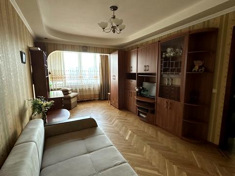 квартира за адресою Павла Тичини просп., 1