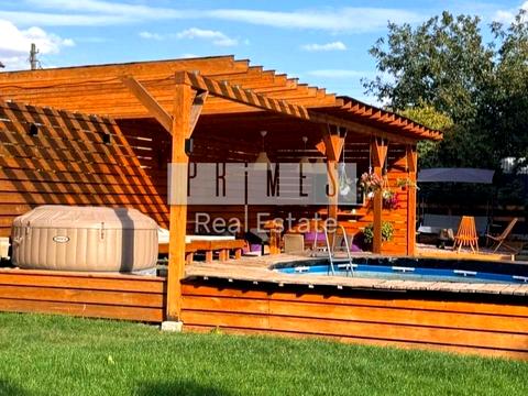 будинок за адресою Виставкова вул., 1