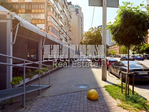 комерційна за адресою Антоновича вул. (Горького), 43