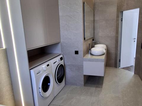 будинок за адресою с. Сторожниця, малинова