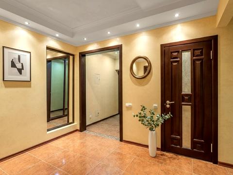 квартира за адресою Київ, Дніпровська набережна вул., 1