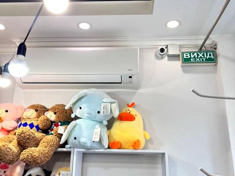 комерційна за адресою Анни Ахматової вул., 30