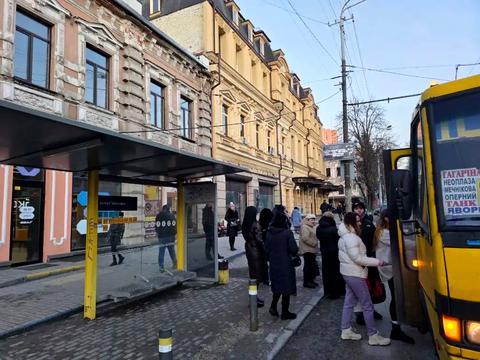 коммерческая по адресу Дмитрия Яворницкого просп. (Карла Маркса), 40