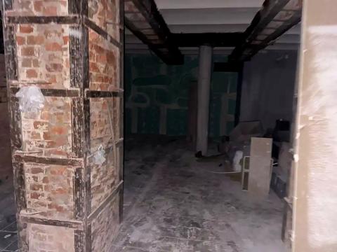 коммерческая по адресу Дмитрия Яворницкого просп. (Карла Маркса), 40