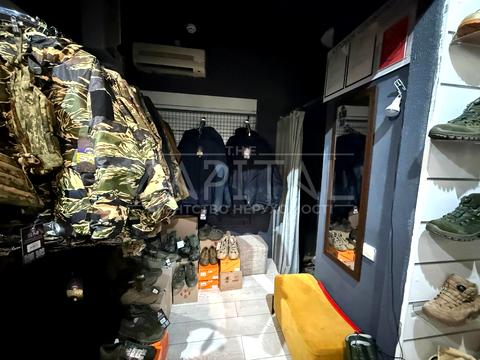 комерційна за адресою Антоновича вул. (Горького), 170/172