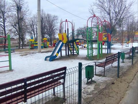 квартира за адресою Льва Ландау просп. (50-річчя СРСР), 4