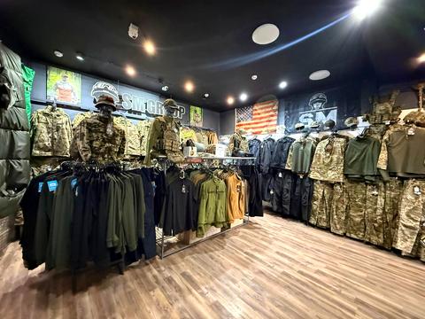 коммерческая по адресу антоновича, 170