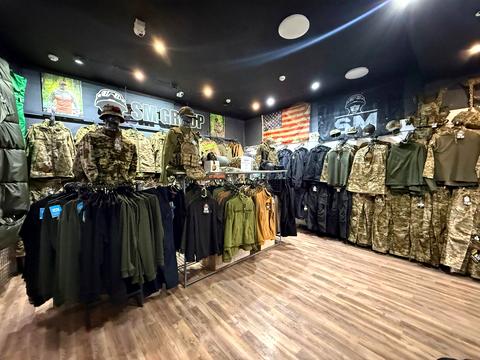 коммерческая по адресу антоновича, 170