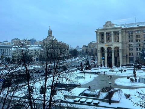 комерційна за адресою майдан Незалежності пл., 2