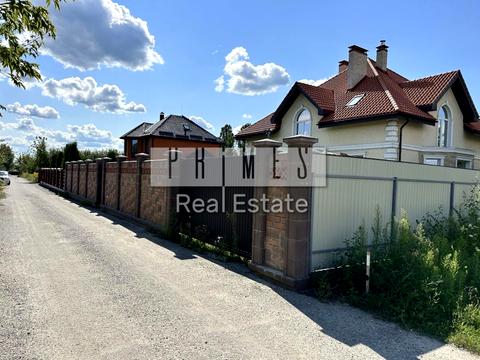 будинок за адресою Вишнева вул.