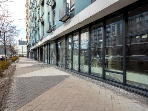 комерційна за адресою Тадея Рильського бульв., 1