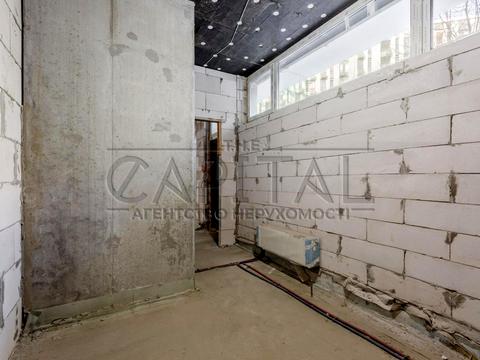 комерційна за адресою Тадея Рильського бульв., 1