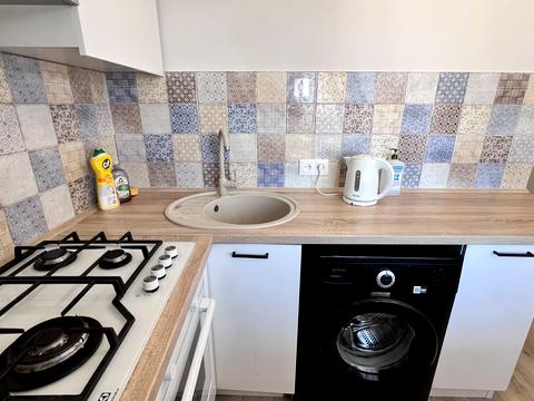 квартира за адресою Митрофана Довнар-Запольського вул., 6