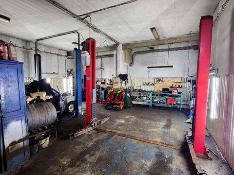 коммерческая по адресу Академика Филиппова ул., 24