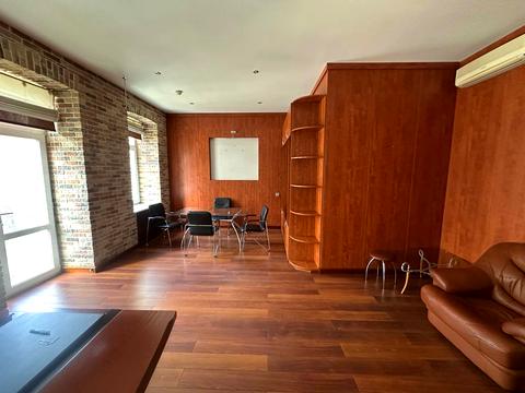 комерційна за адресою Олександра Кониського вул., 80