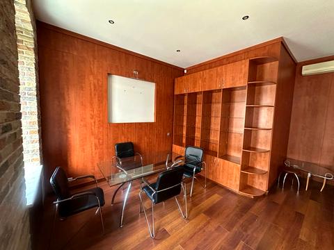 комерційна за адресою Олександра Кониського вул., 80