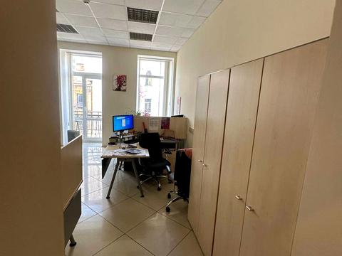 комерційна за адресою Олександра Кониського вул., 80