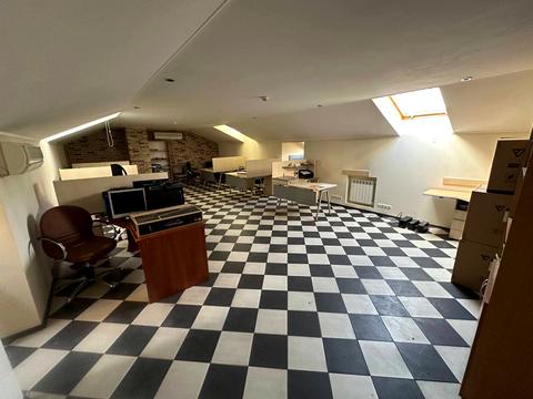 комерційна за адресою Олександра Кониського вул., 80